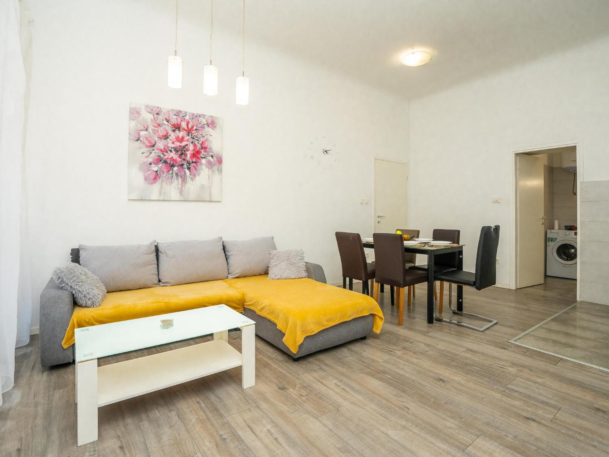 Apartments Lucija & Katia Рийека Екстериор снимка